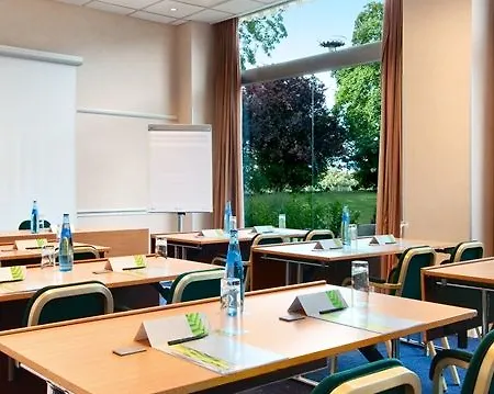 Hilton Paris Orly Airport Szálloda 3*