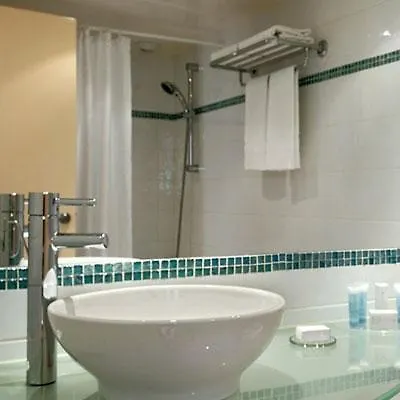 Hilton Paris Orly Airport 3*