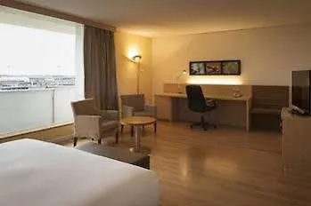 Hilton Paris Orly Airport Párizs