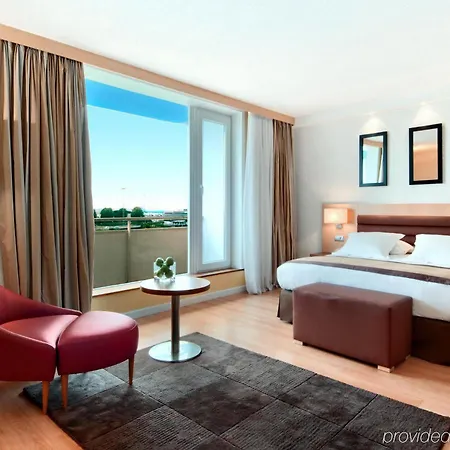 Hilton Orly Airport ホテル