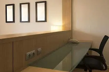 ホテル Hilton Orly Airport 4*