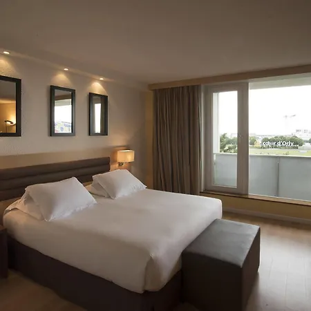 Hilton Orly Airport 4* パリ